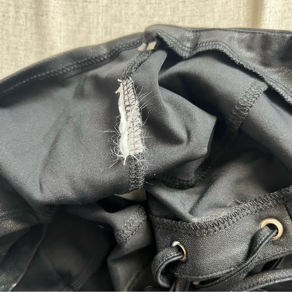 Halter Top - Picture 2 of 4